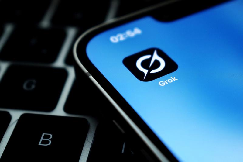 Маск и Дуров договорились об интеграции Grok в Telegram. Что это значит