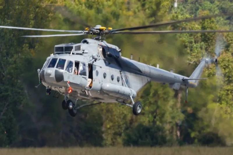 Российские вертолёты над США: Как Ми-17 без опознавательных знаков кошмарят американцев